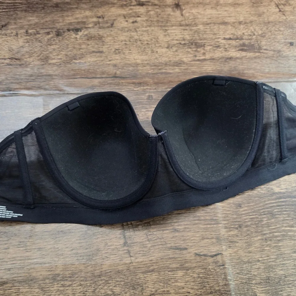 VICTORIA'S SECRET Strapless Bra‎ Womens 32C Black Underwire Mesh Back Non-Slip
